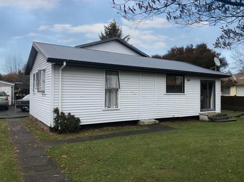 136 Te Rangitautahanga Road, Turangi