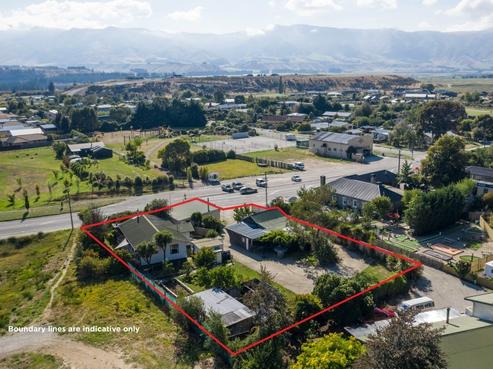 70 Main Road, Luggate