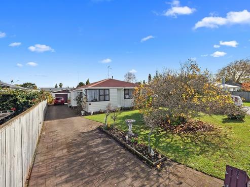 375 Dey Street, Hamilton East
