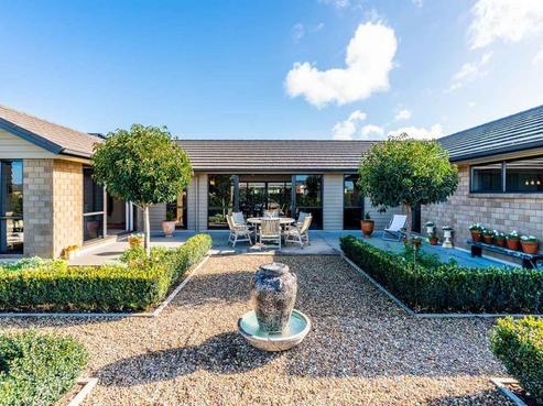 8 Glen Wallace Road, Waipu