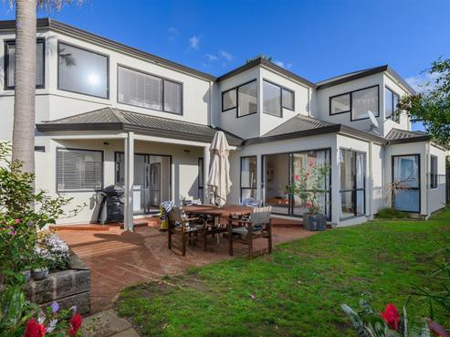 14B The Esplanade, Eastern Beach