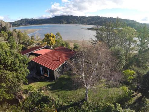 93 Bishop Road, Parapara