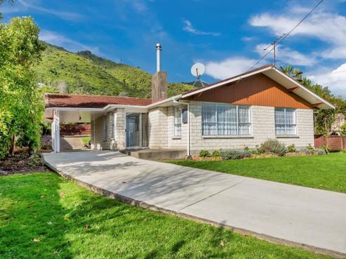 45 Huia Street, Waikanae