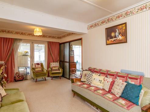 87 Waddington Drive, Naenae
