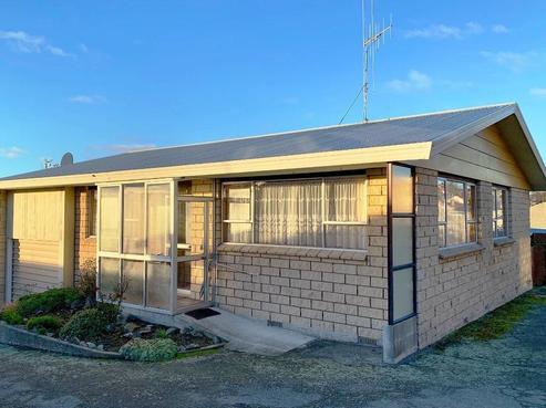 2/12 Douglas Street, Highfield