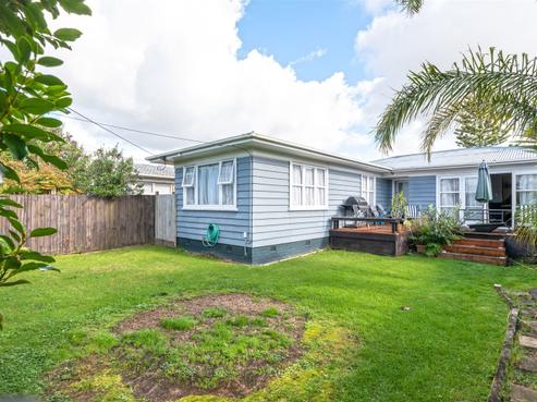 740 Te Atatu Road, Te Atatu Peninsula