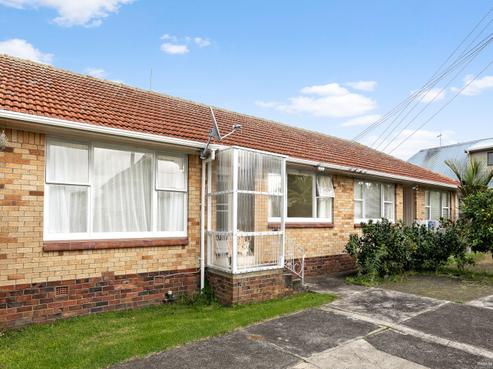 2/68A Rawhiti Road, One Tree Hill