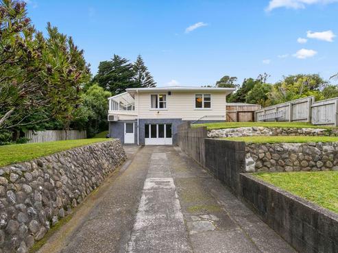 204 Hill Road, Belmont