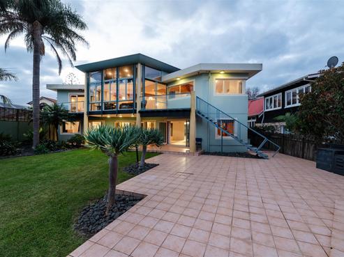 13 Norwood Road, Bayswater