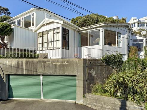 22 Lindum Terrace, Roseneath