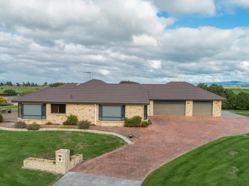 18 Harris Place, Ngatea