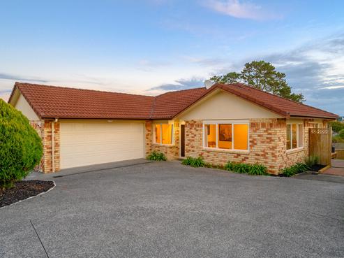 11 San Luis Place, Golflands