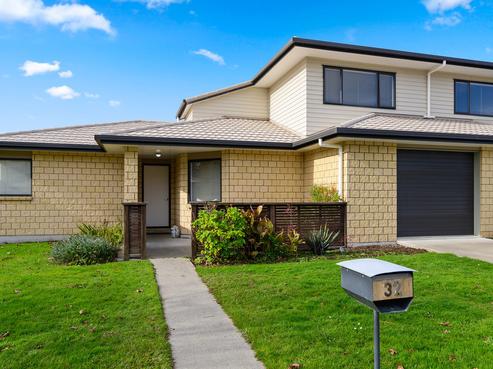 32/64 Kawaha Point Road, Kawaha Point