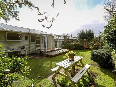 28 Rosendale Avenue, Spotswood
