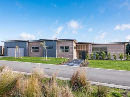 14 Te Heke Place, Waikanae