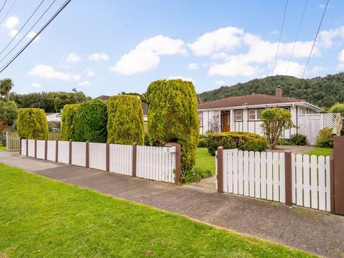 15 Holdsworth Avenue, Trentham