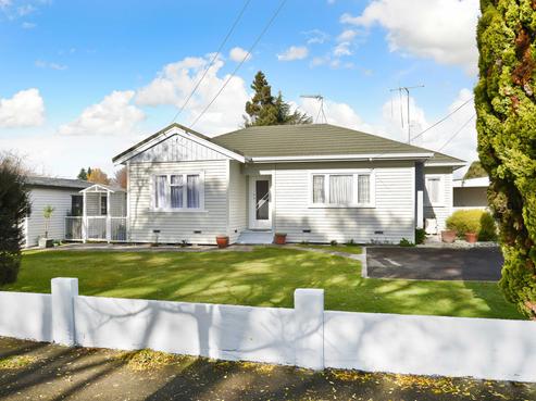 110 Brookfield Street, Hamilton East