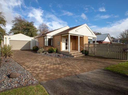 15 Azimuth Place, Flagstaff