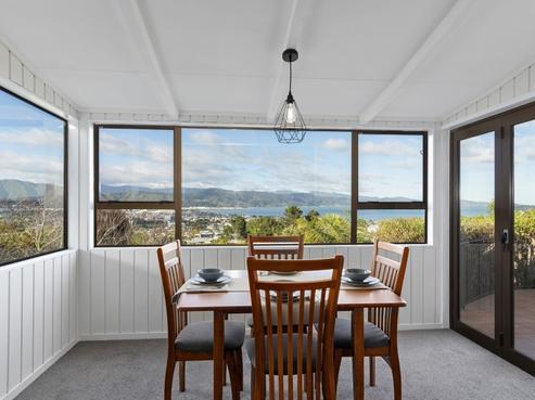 6 Stanhope Grove, Korokoro