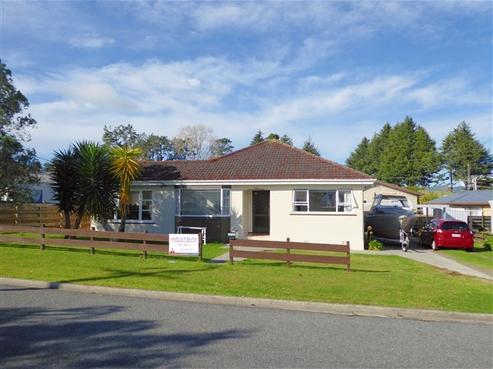 14 Roys Road, Parkvale