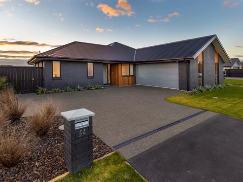 54 Bronco Drive, Aidanfield