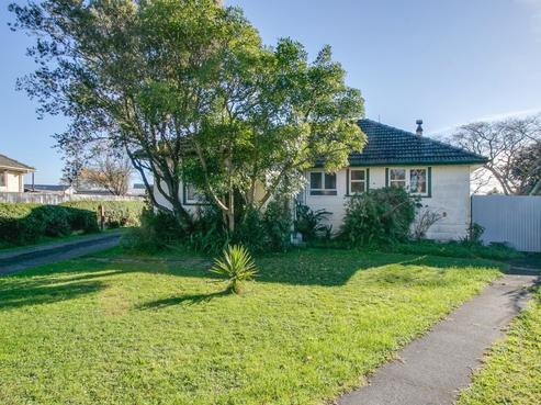 16 Fleming Crescent, Maraenui