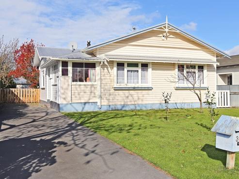 307 Park Road North, Parkvale