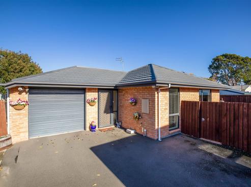 4/123 Sawyers Arms Road, Northcote