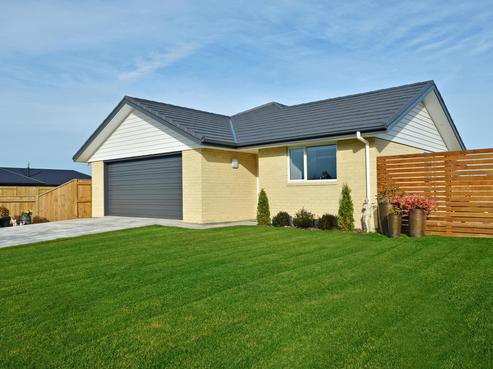 9 Maple Grove, Solway
