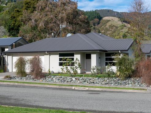 4 Saddleback Road, Todds Valley