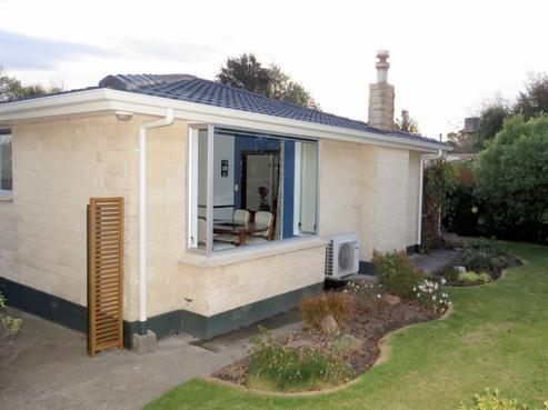 45 Grove Avenue, Weston