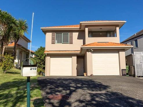 219 Alec Craig Way, Gulf Harbour