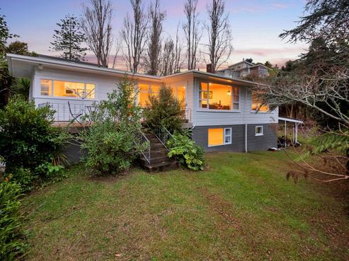 44 Bayview Road, Browns Bay