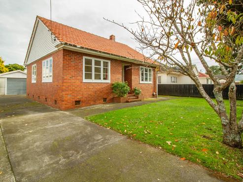 22 Malone Road, Waterloo