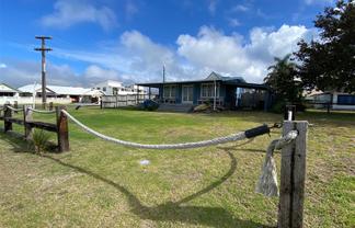 127 Ocean Road, Whangamata