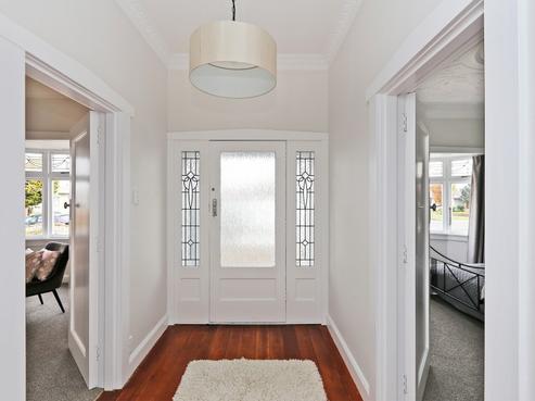500 Queen Street East, Hastings