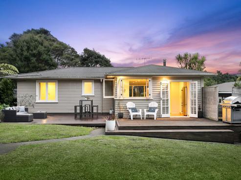 41 Atkinson Road, Titirangi