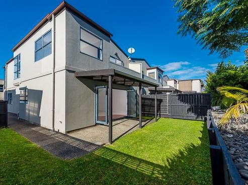12E Bluefin Way, West Harbour