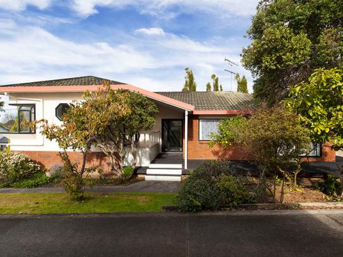 7 Castaway Place, Gulf Harbour