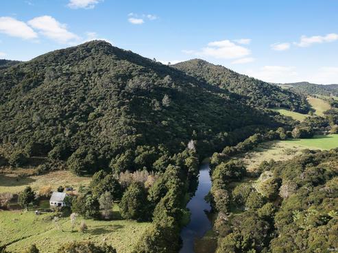 632 Sawyer Road, Mangonui