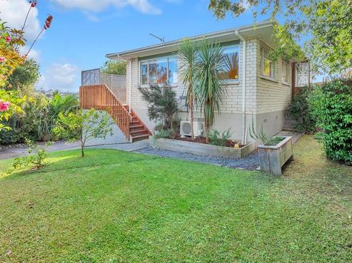 17 Lingham Crescent, Torbay