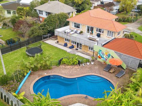 72A Lake Road, Narrow Neck