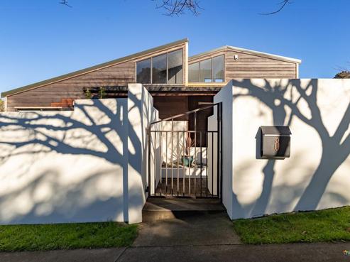 8 Matuhi Street, Tirohanga