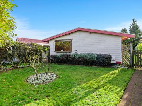 10 Orchard Place, Lynmore