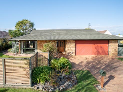 6 Airport Drive, Milson