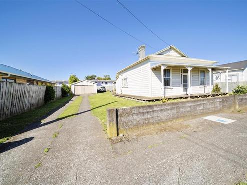 30 Burns Street, Hawera