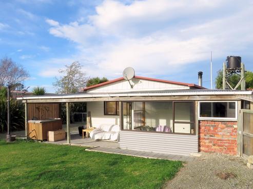 26 Lincoln Street, Hampden