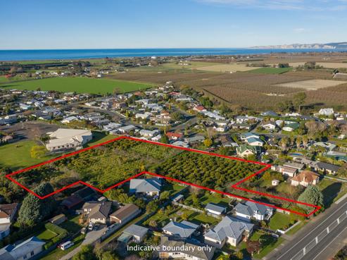133 Main Road, Clive