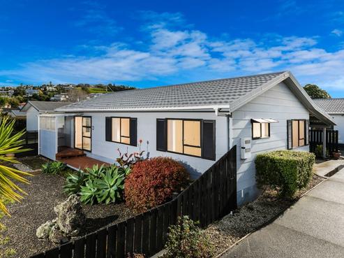 6 Nukumea Common, Orewa