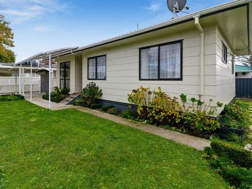 10B Farnworth Avenue, Holdens Bay
